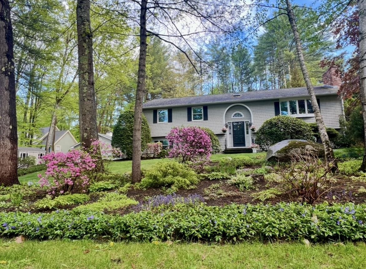 302 Dockham Shore Road Gilford, NH 03249 - Photo 3 of 49