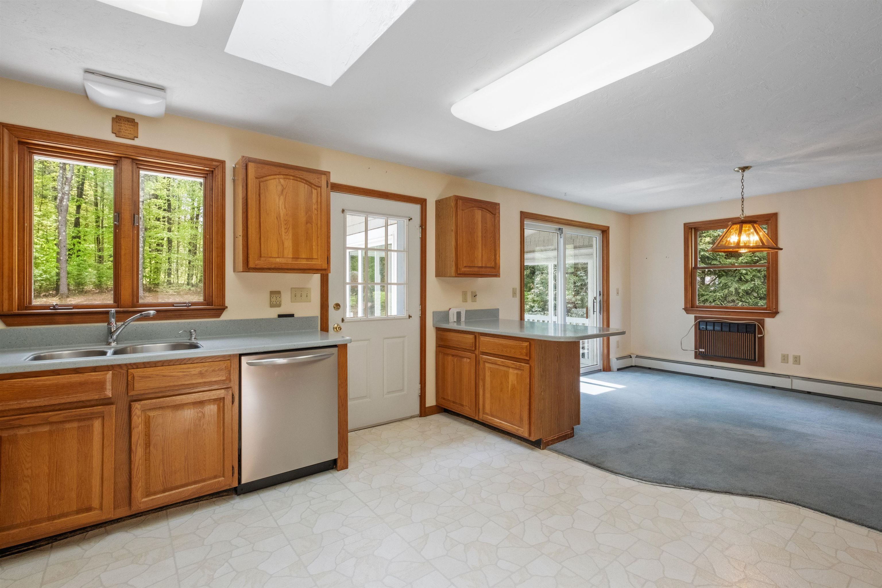 302 Dockham Shore Road Gilford, NH 03249 - Photo 9 of 49