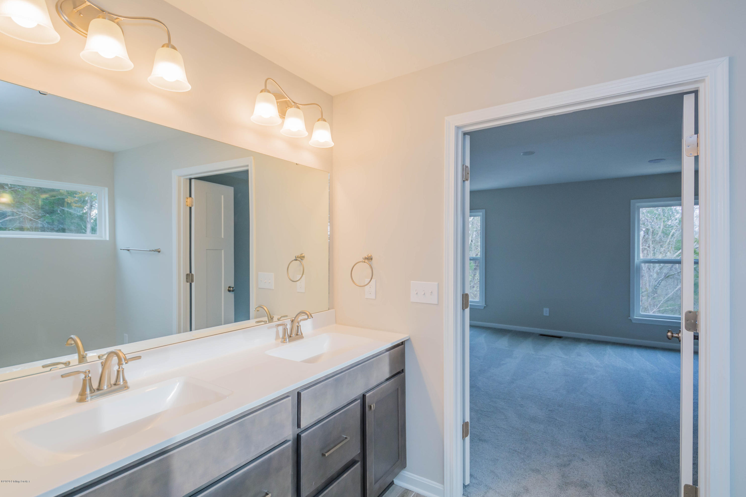 415 Highland Ridge Drive Mount Washington, KY 40047 - Photo 25 of 36 21-Owner's Bathroom