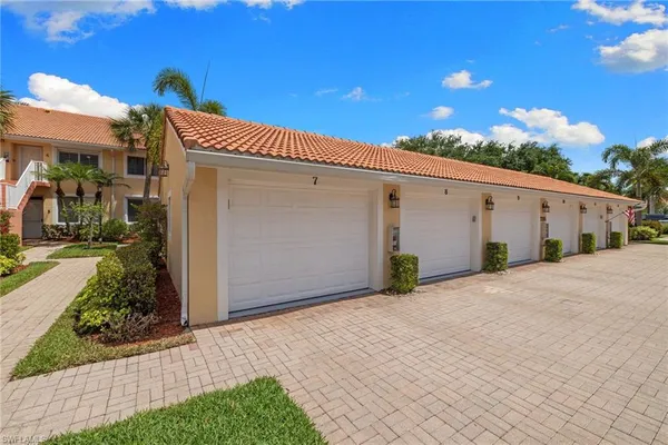 $345,000 | 2395 Bayou Lane, Unit 7308, Naples, FL 34112