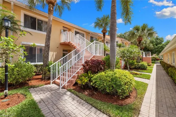 $345,000 | 2395 Bayou Lane, Unit 7308, Naples, FL 34112