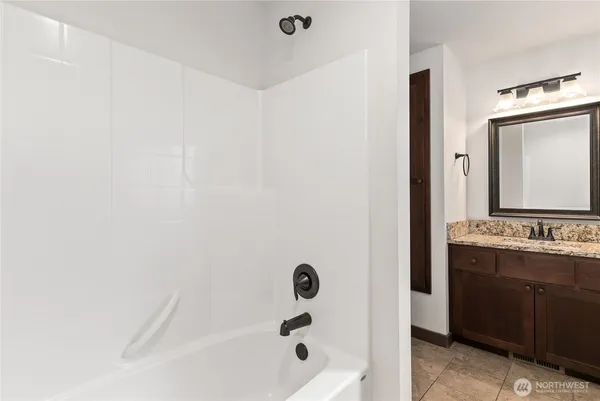$724,950 | 8726 South Fruitland, Puyallup, WA 98371