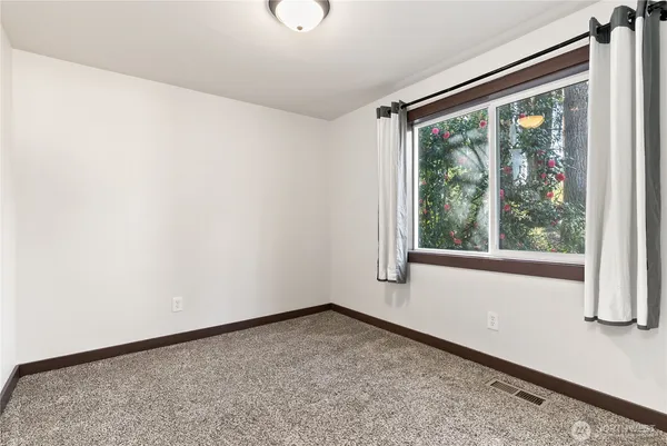 $724,950 | 8726 South Fruitland, Puyallup, WA 98371