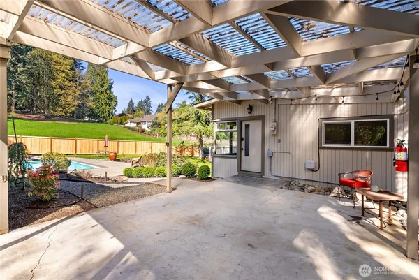 $724,950 | 8726 South Fruitland, Puyallup, WA 98371