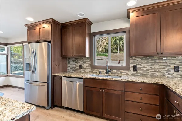 $724,950 | 8726 South Fruitland, Puyallup, WA 98371