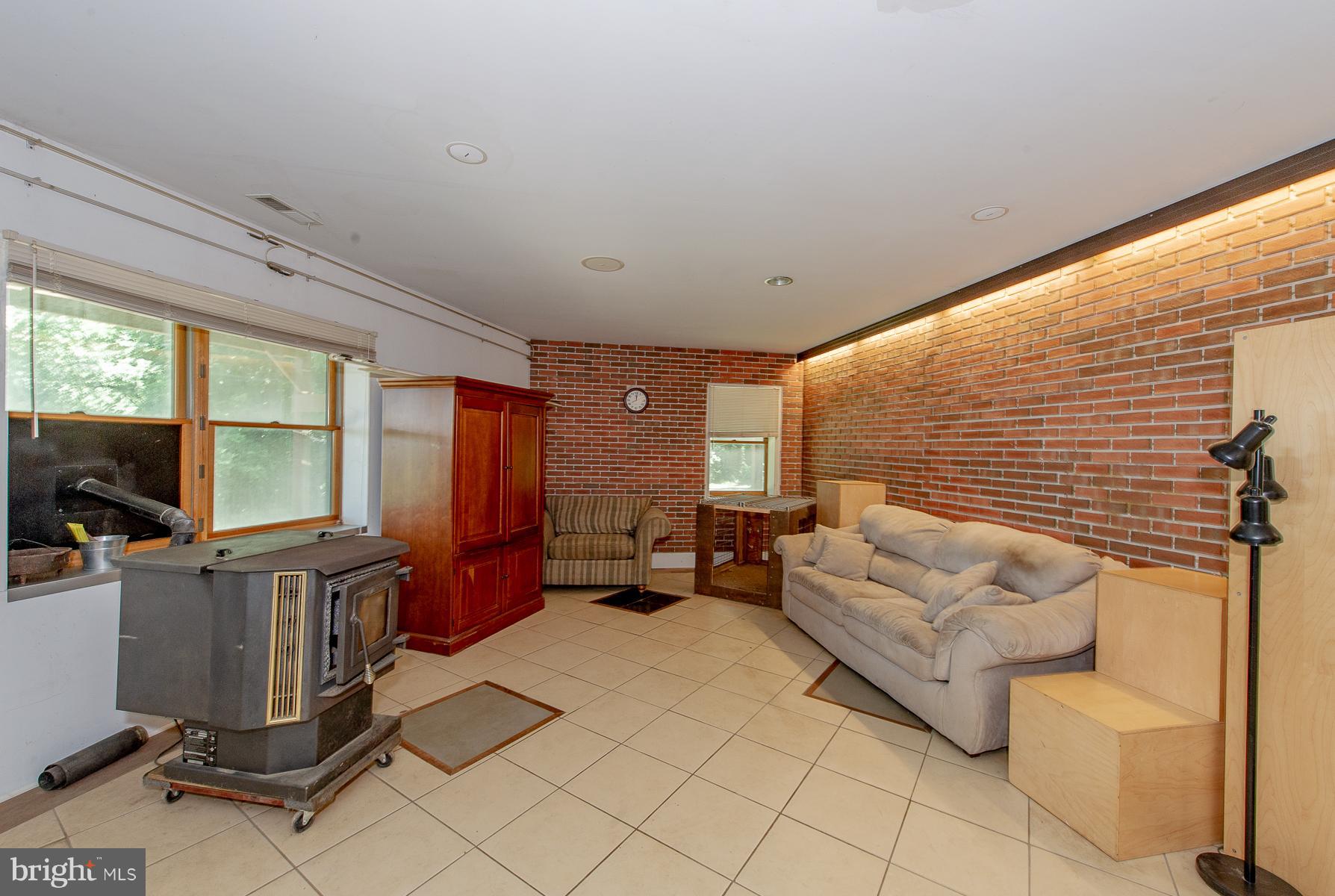 1535 Bowersox Road New Windsor, MD 21776 - Photo 17 of 30 Family Room