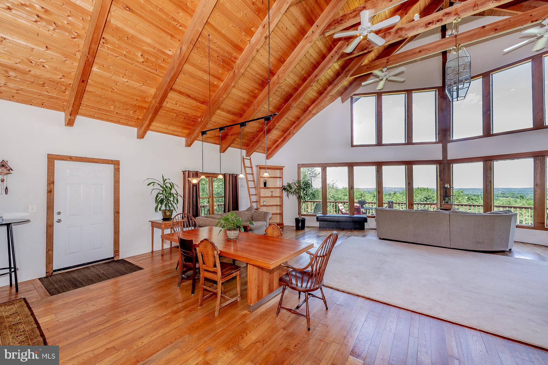 1535 Bowersox Road New Windsor, MD 21776 - Photo 6 of 30 Family Room
