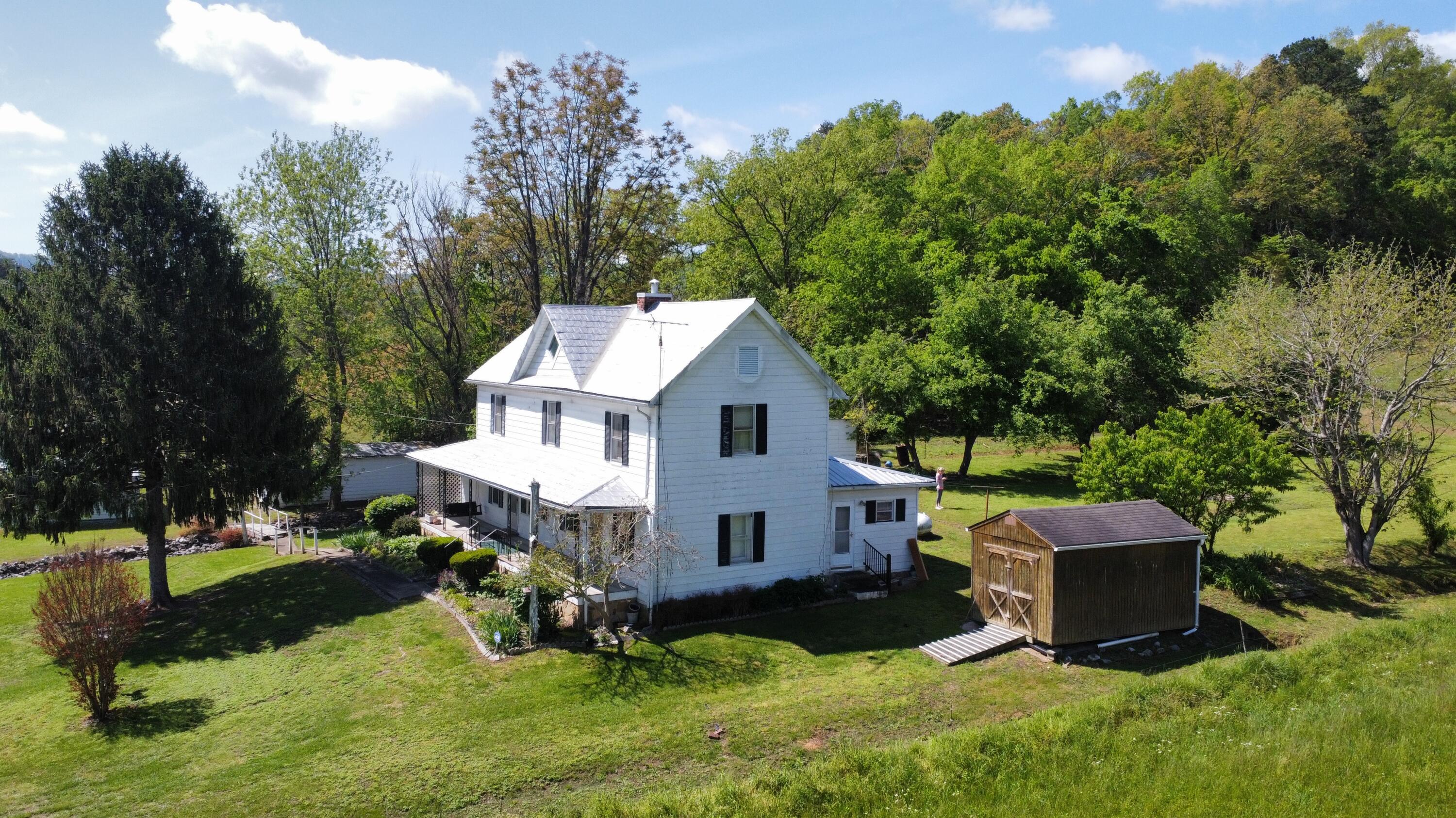 730 Houston Valley Road Greeneville, TN 37743 - Photo 3 of 68 temp_image_for_default_share 31
