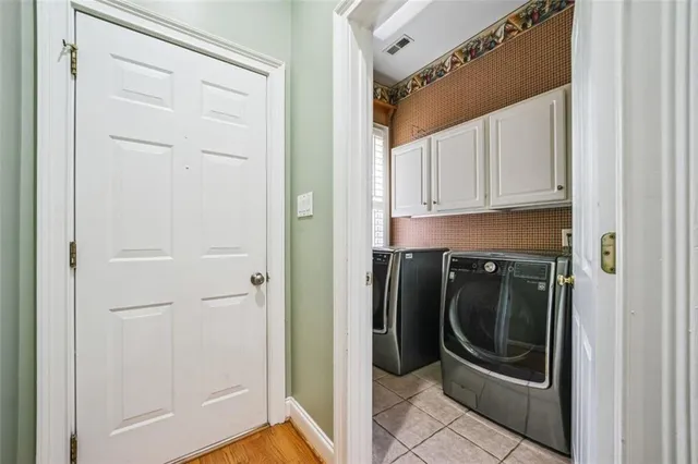 a view of a washer and dryer