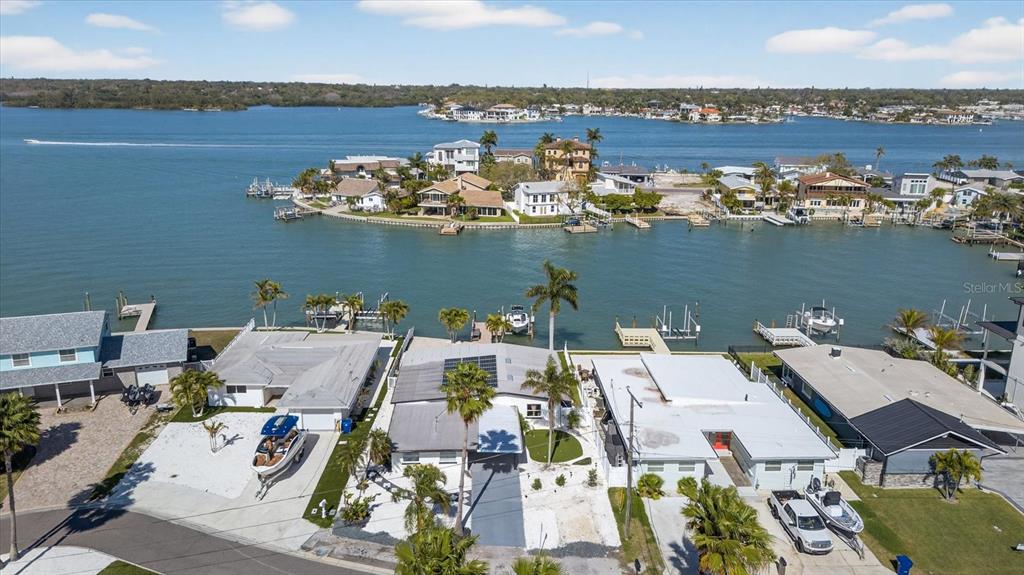 16111 5th Street East Redington Beach, FL 33708 - Photo 4 of 49