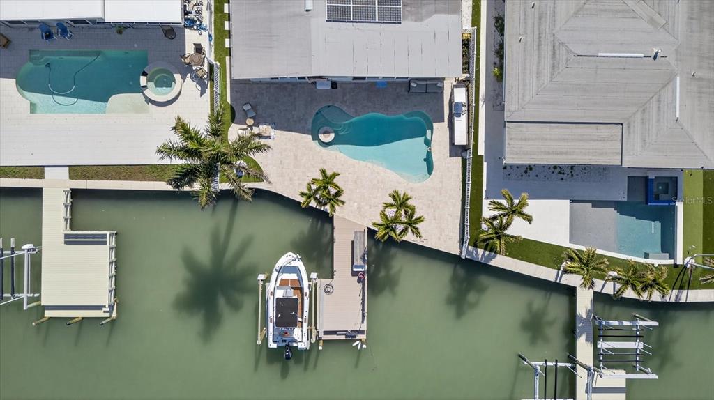 16111 5th Street East Redington Beach, FL 33708 - Photo 8 of 49