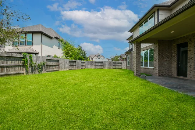 $695,000 | 4606 Sky Harbor Court, Sugar Land, TX 77479