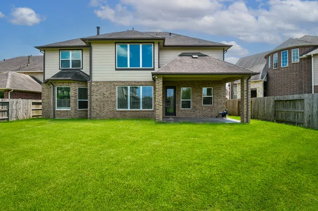 $695,000 | 4606 Sky Harbor Court, Sugar Land, TX 77479