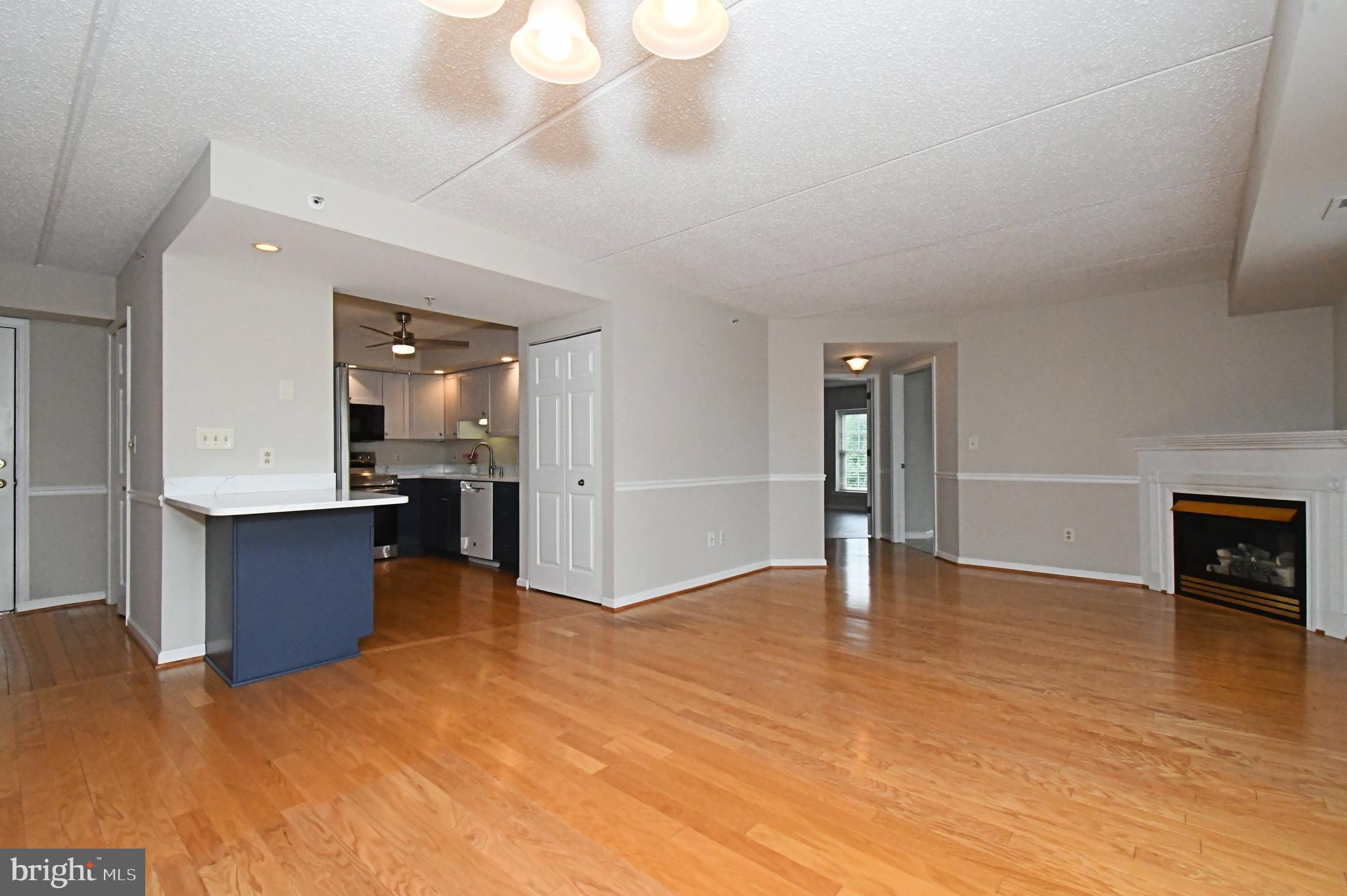 122 Brandon Road Norristown, PA 19403 - Photo 7 of 51 Open Living Room/Dining room area