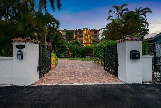 $35,000 | 1 18th Avenue South, Lake Worth Beach, FL 33460