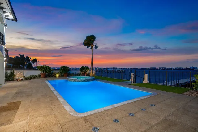 $35,000 | 1 18th Avenue South, Lake Worth Beach, FL 33460