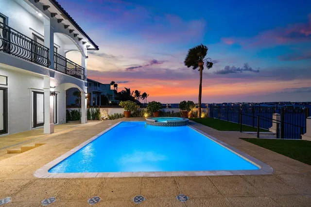 $35,000 | 1 18th Avenue South, Lake Worth Beach, FL 33460