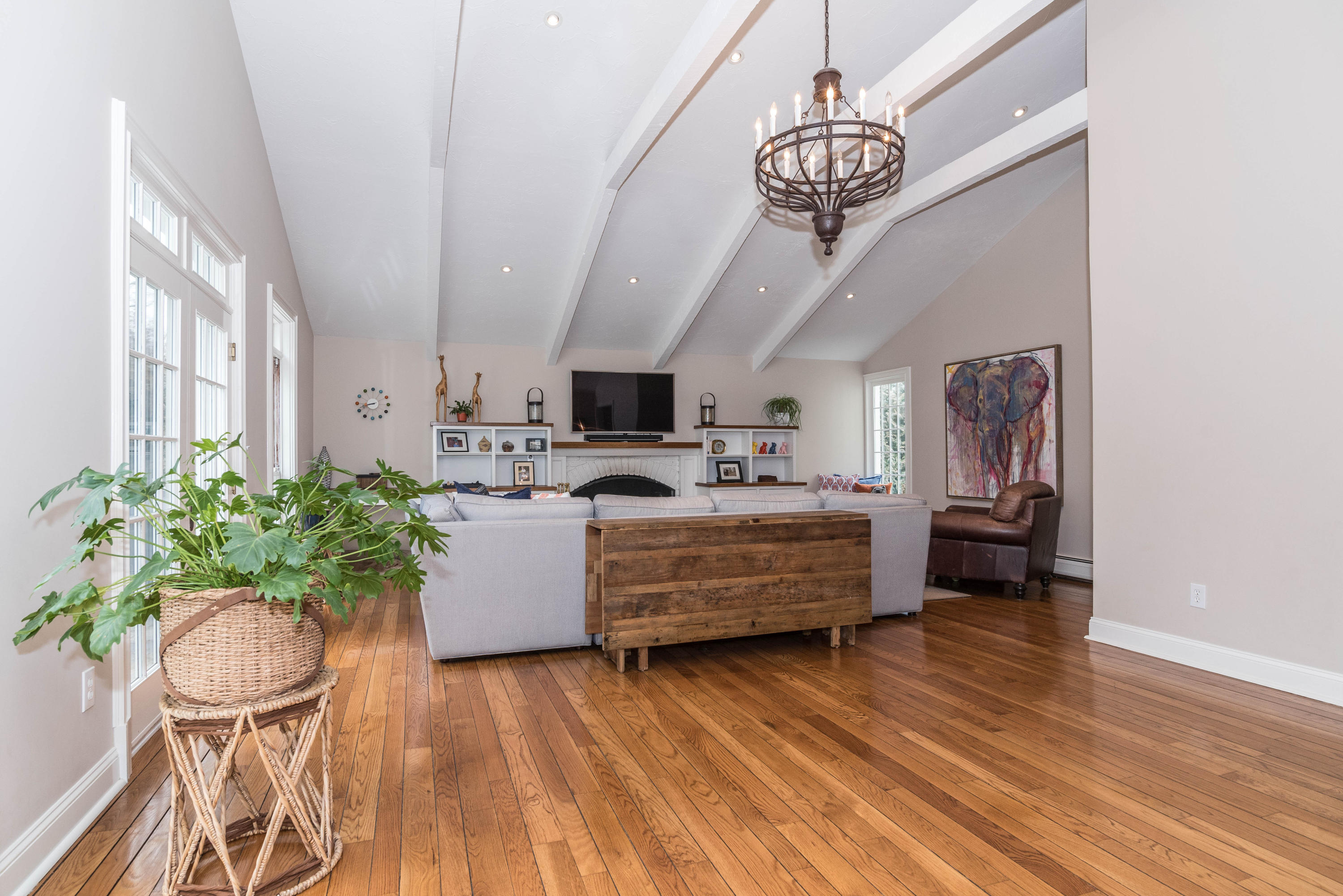 44 Sunset Road Darien, CT 06820 - Photo 15 of 35 14family