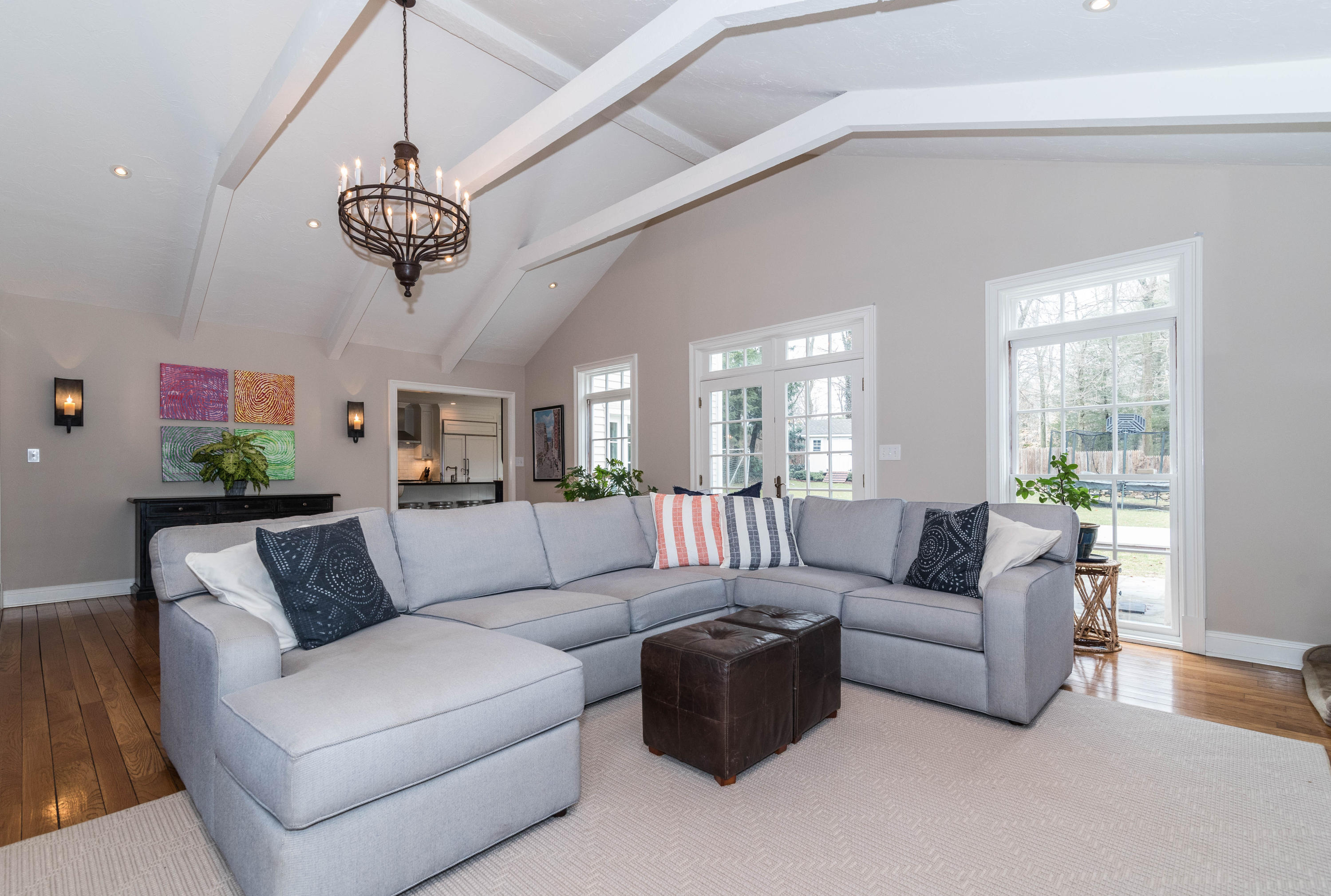 44 Sunset Road Darien, CT 06820 - Photo 16 of 35 15family