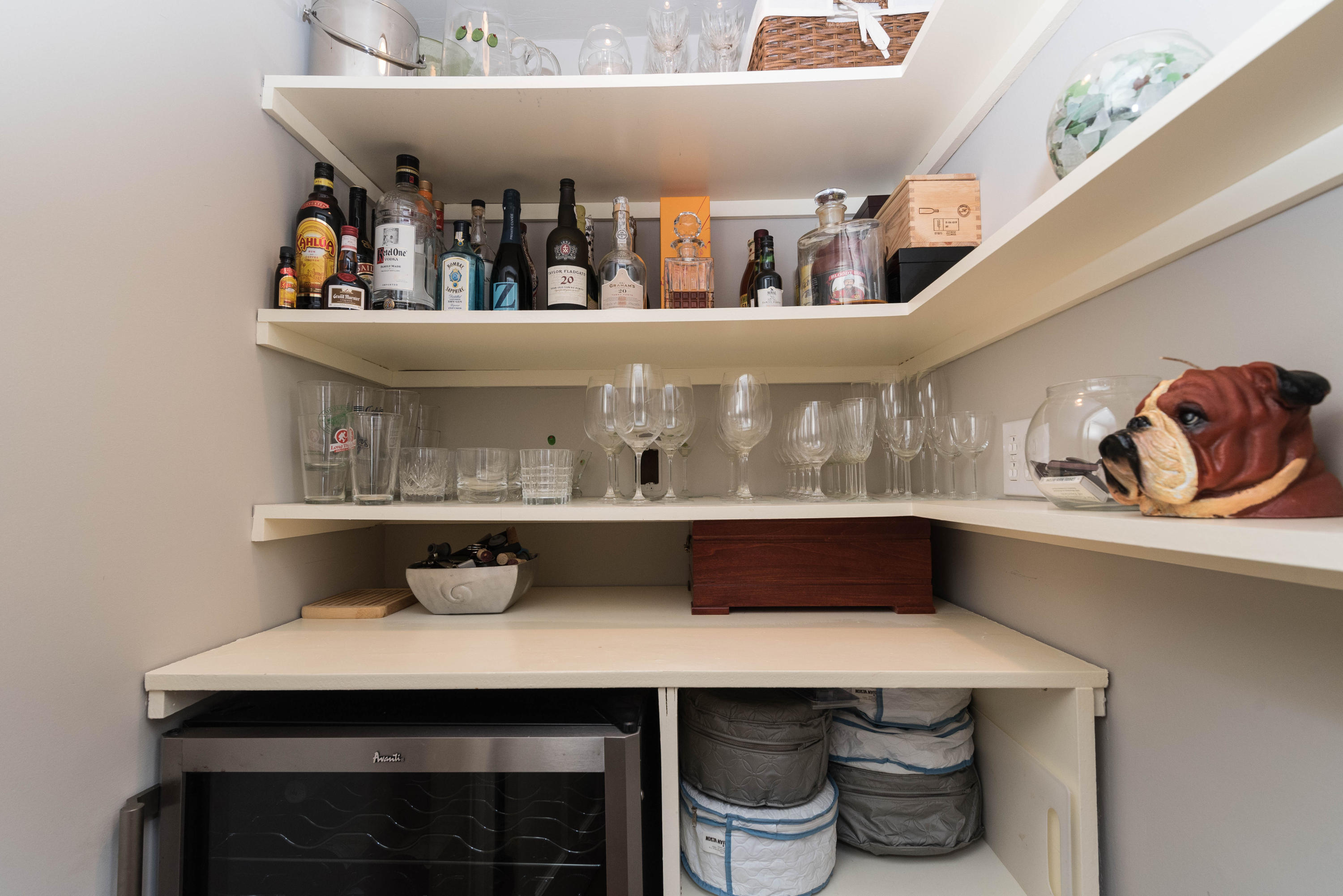 44 Sunset Road Darien, CT 06820 - Photo 18 of 35 16familybar