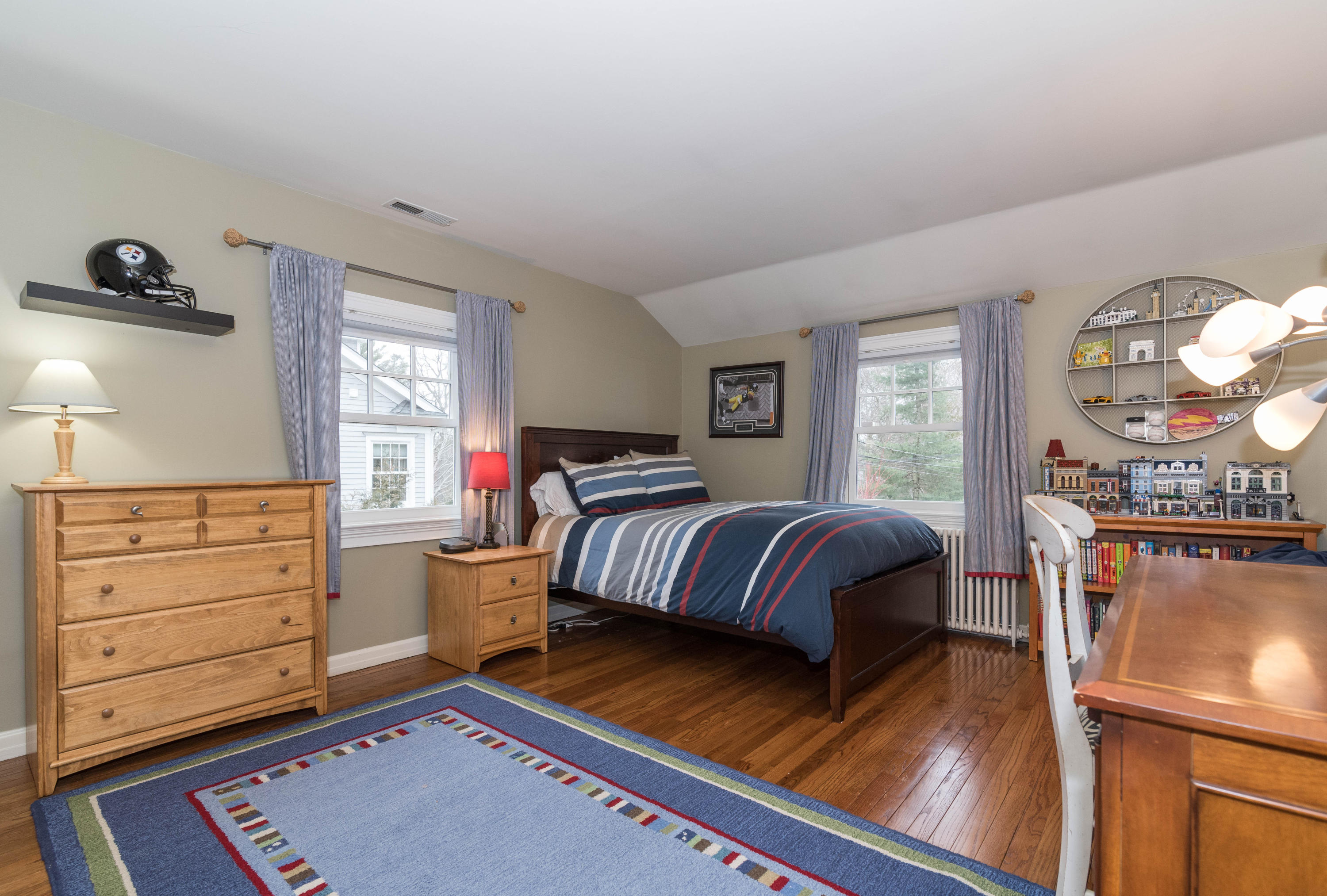 44 Sunset Road Darien, CT 06820 - Photo 28 of 35 26frontbed