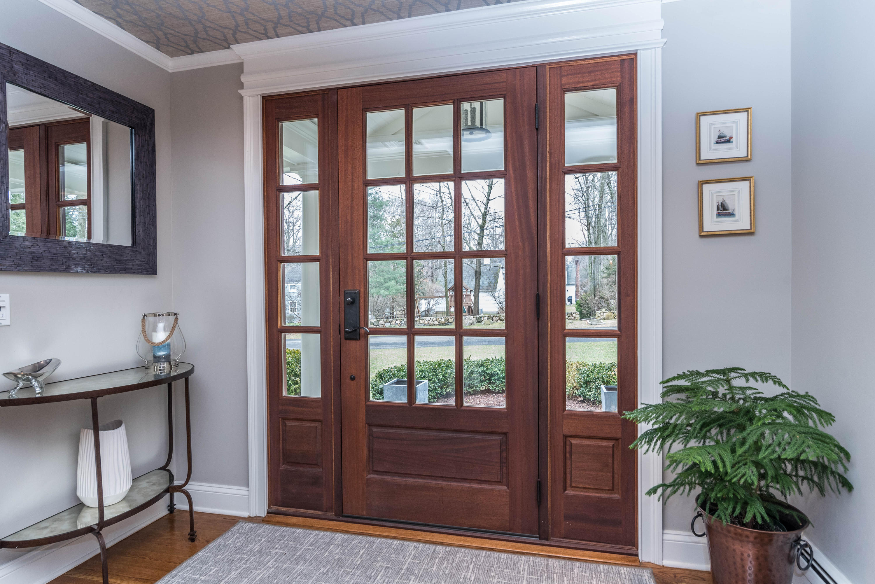 44 Sunset Road Darien, CT 06820 - Photo 5 of 35 05foyer