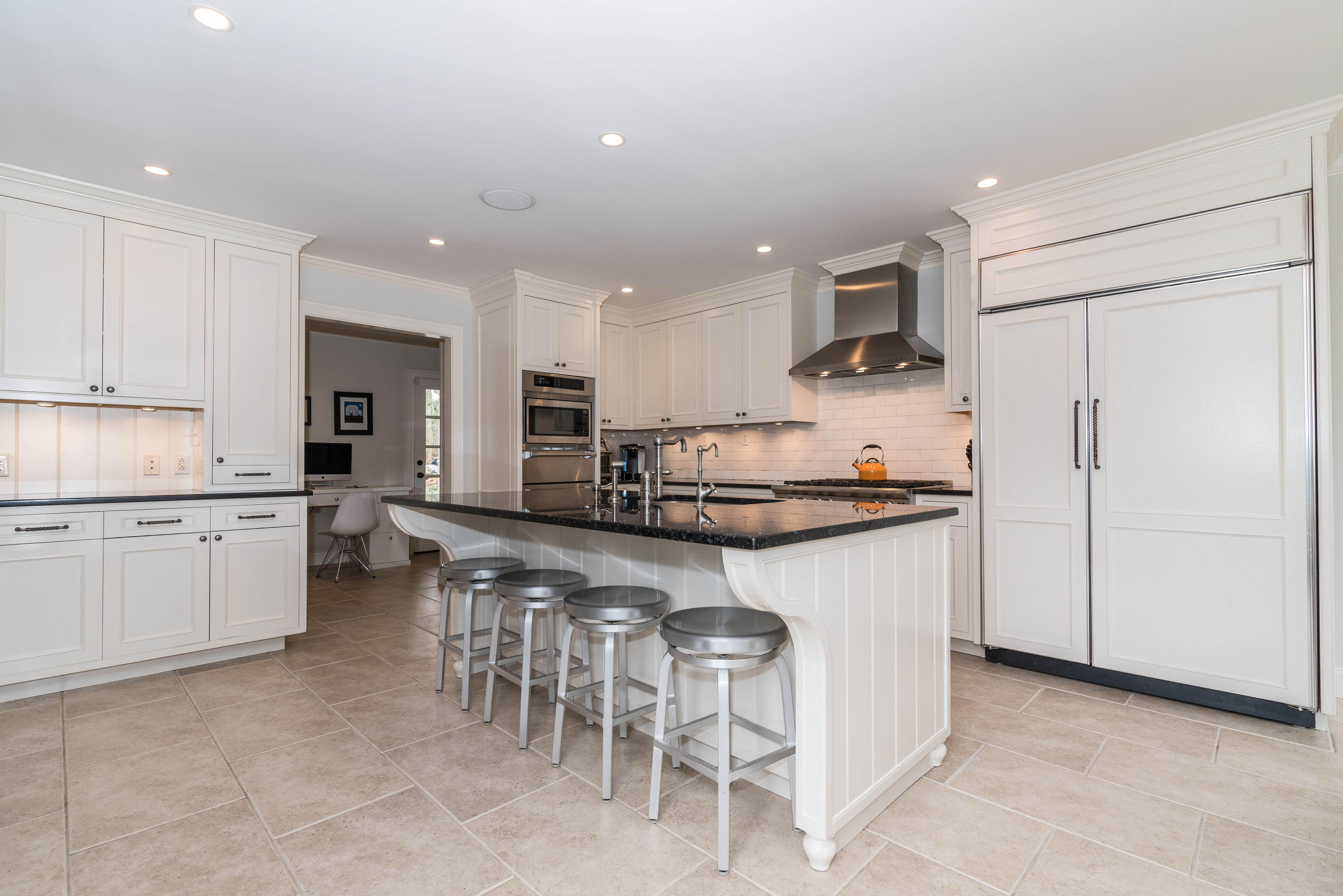 44 Sunset Road Darien, CT 06820 - Photo 10 of 35 10kitchen