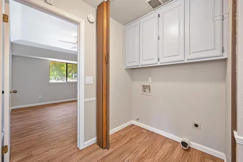 $480,000 | 98 Las Positas Circle, Sacramento, CA 95831