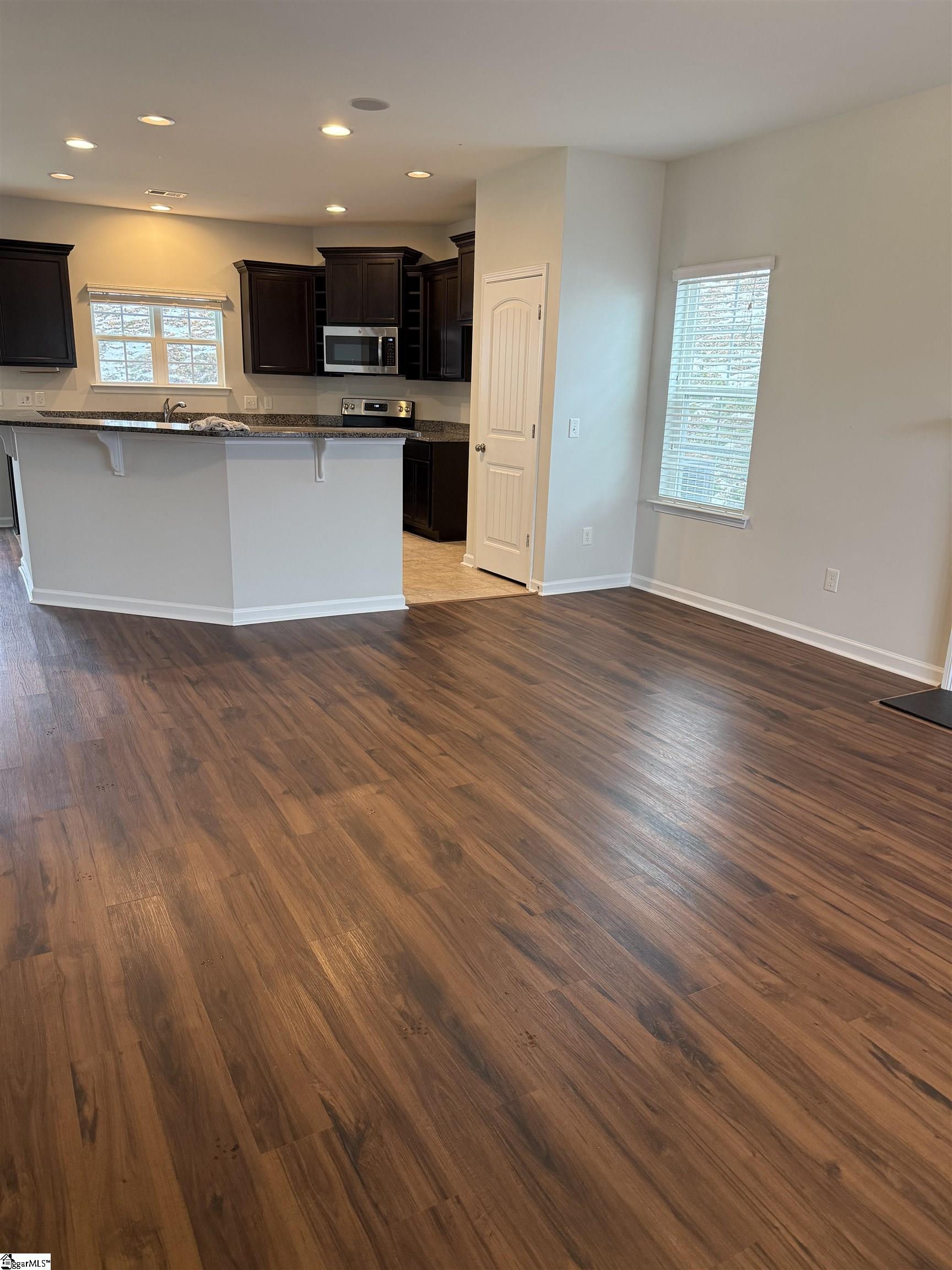 371 Kelly Farm Road Moore, SC 29369 - Photo 3 of 14