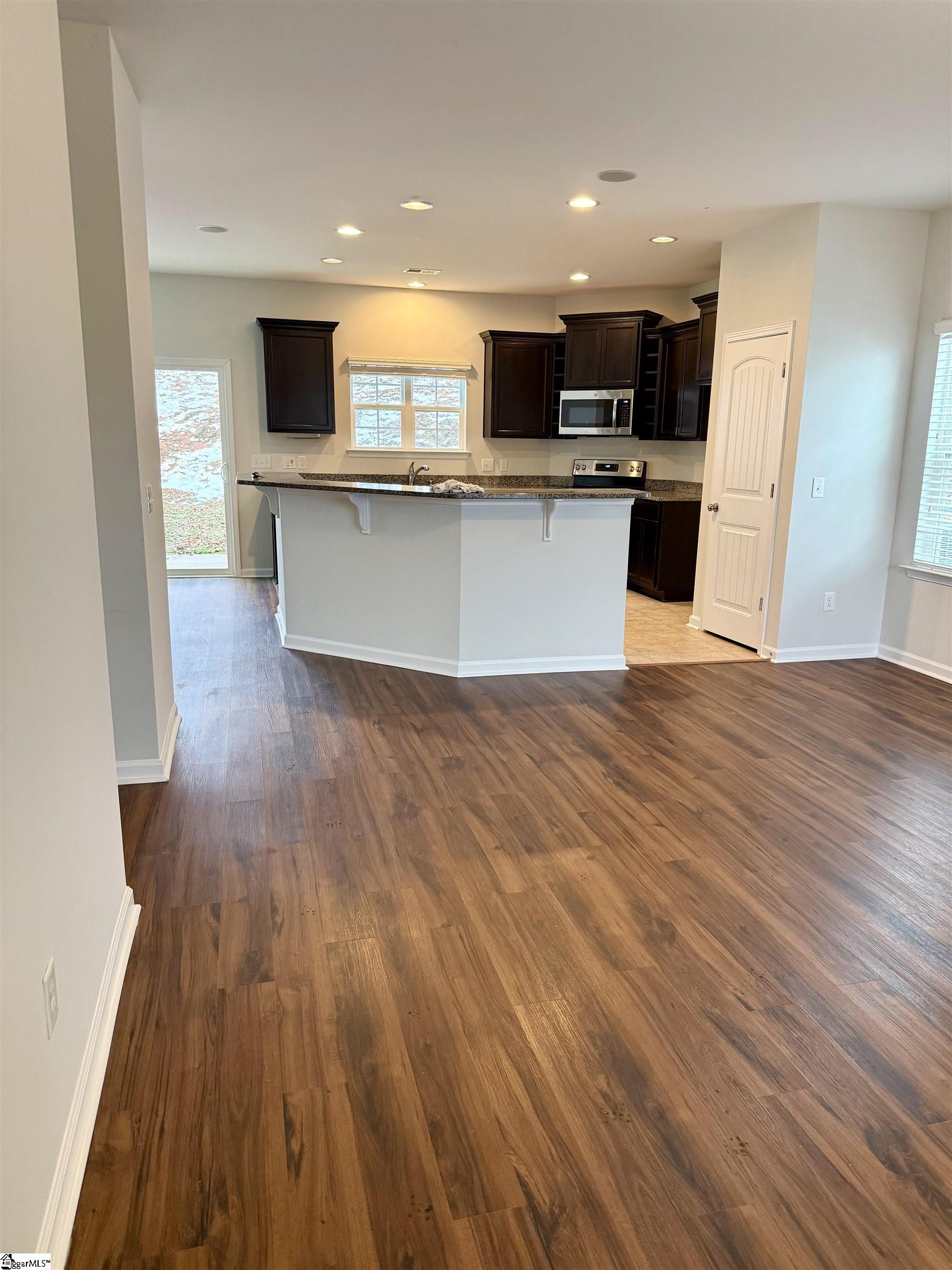371 Kelly Farm Road Moore, SC 29369 - Photo 4 of 14
