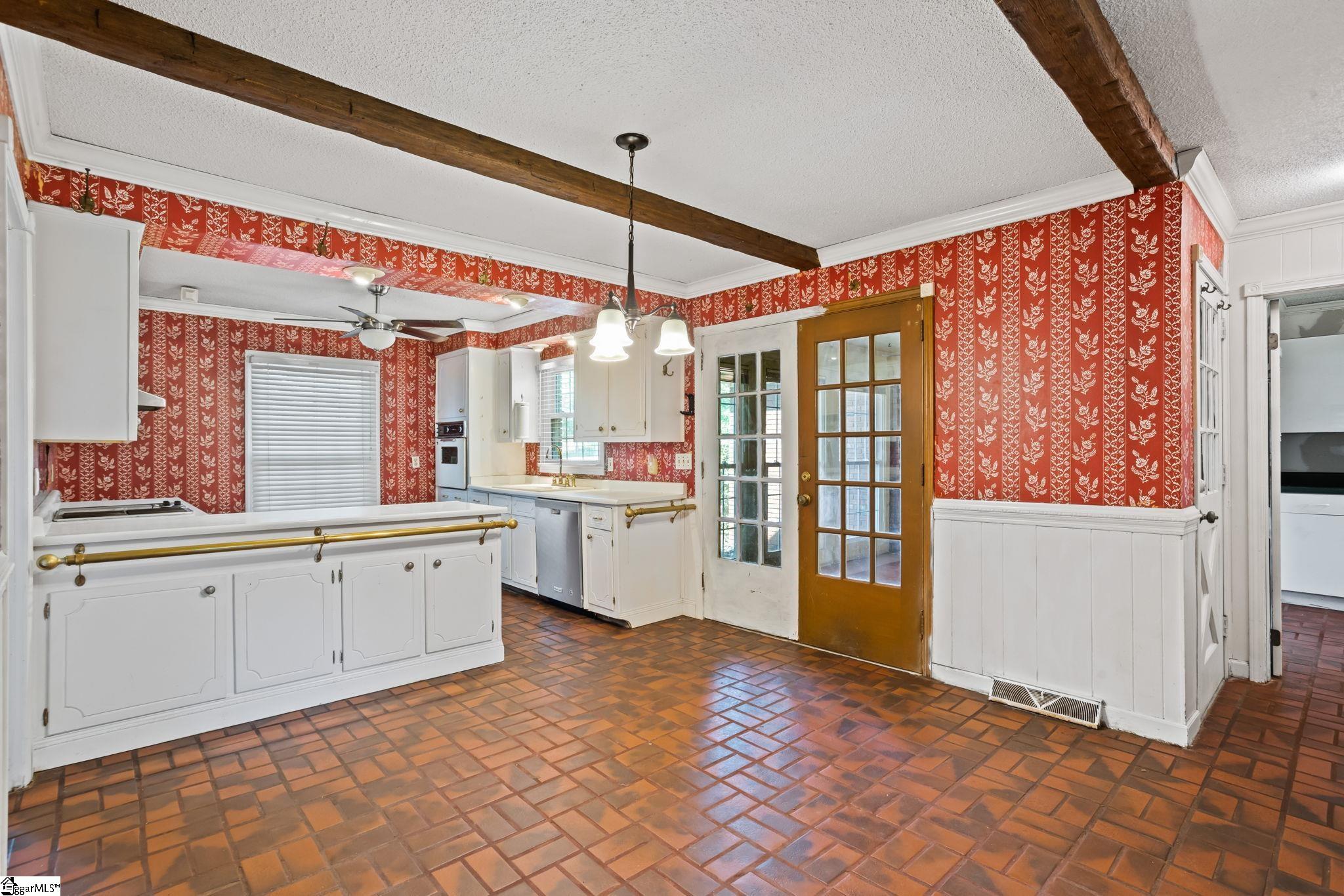 9 Roper Mountain Rd Extension Greenville, SC 29615 - Photo 12 of 36 Gallery Image 12