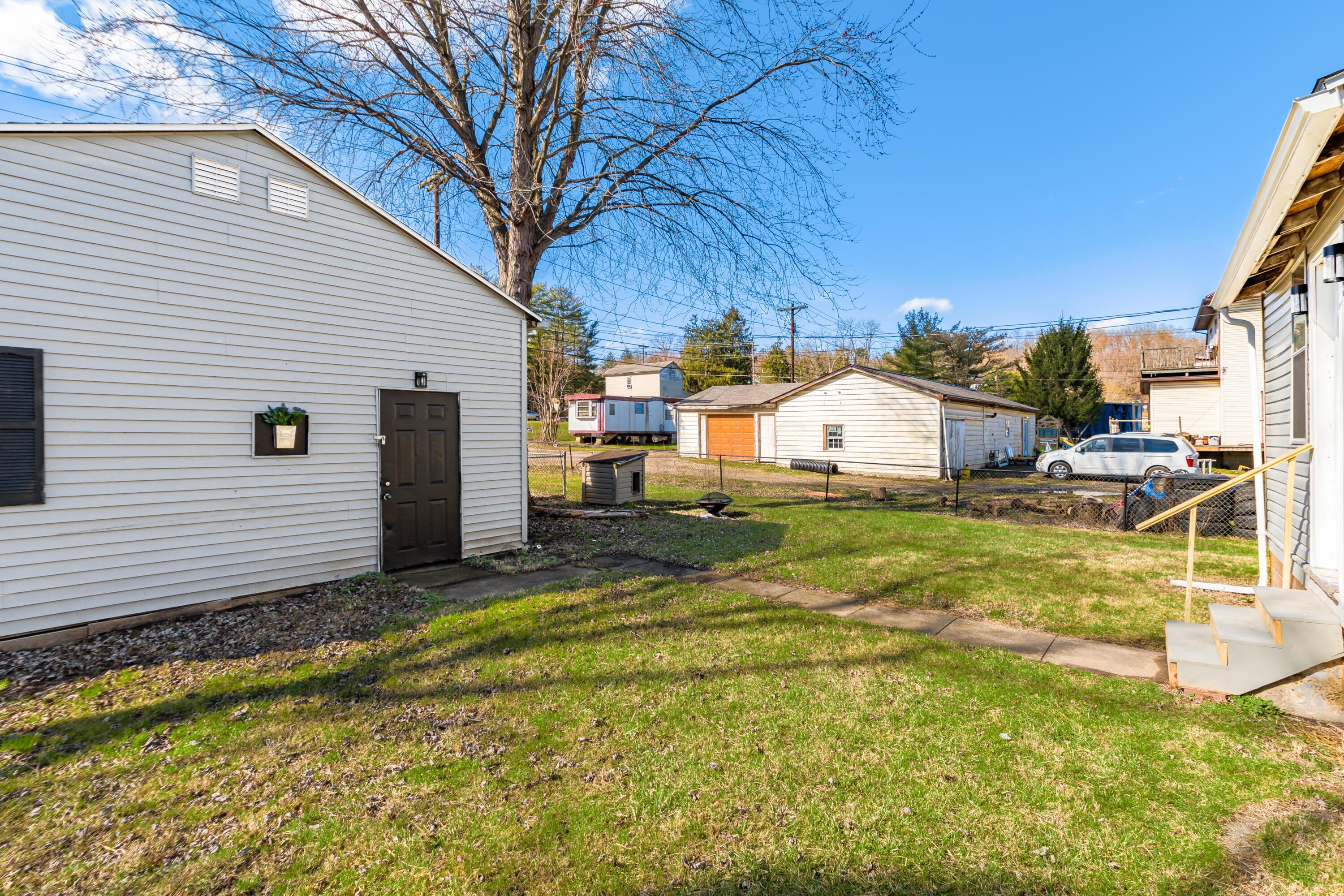 2170 Licking Road Zanesville, OH 43701 - Photo 27 of 31 OM-_2170_Licking_Rd001