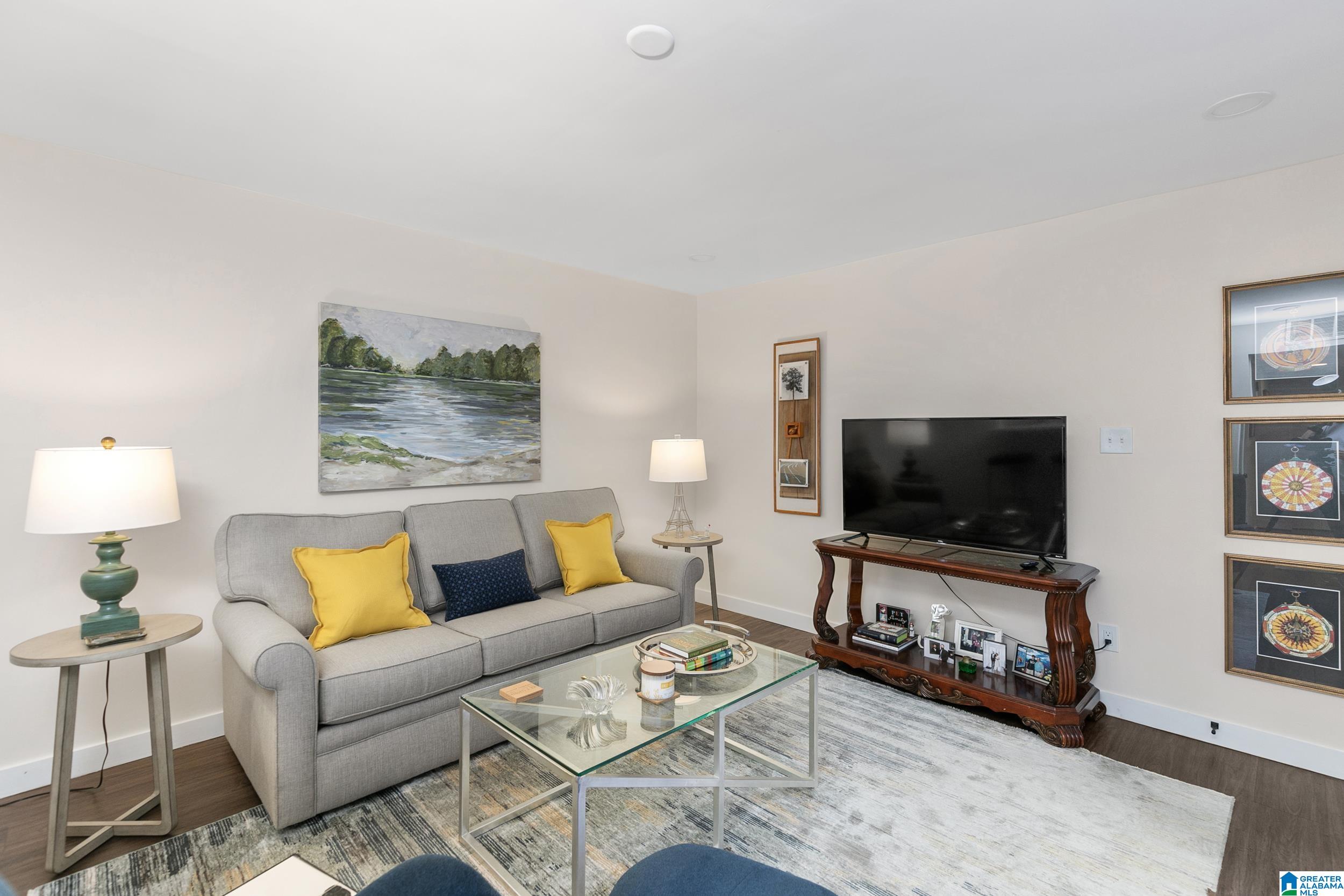 3350 Altamont Road South, Unit E13 Birmingham, AL 35205 - Photo 3 of 19