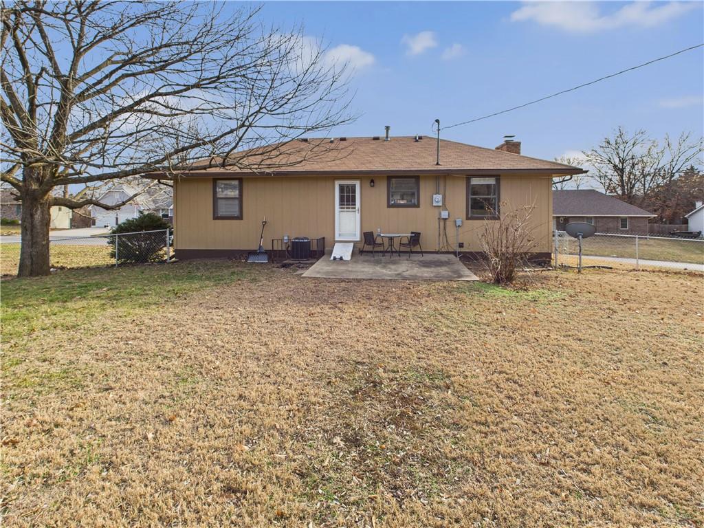 1009 Walnut Lane Warrensburg, MO 64093 - Photo 29 of 32