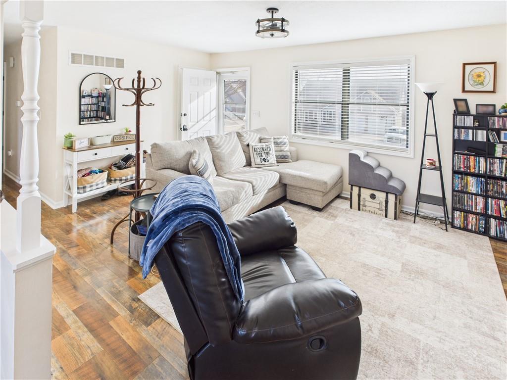 1009 Walnut Lane Warrensburg, MO 64093 - Photo 5 of 32