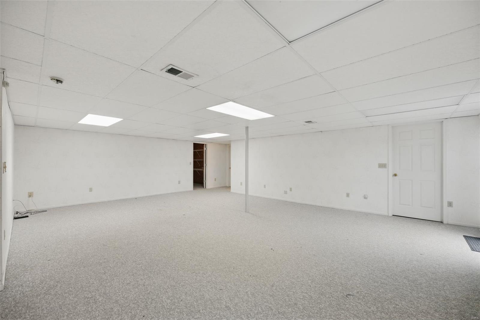 112 Beacon Hill Drive St. Charles, MO 63301 - Photo 25 of 34