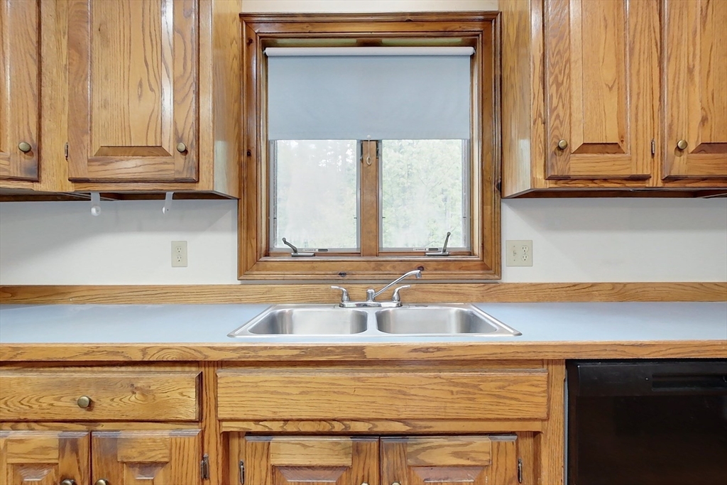 17 New Fitchburg Road Townsend, MA 01474 - Photo 3 of 42