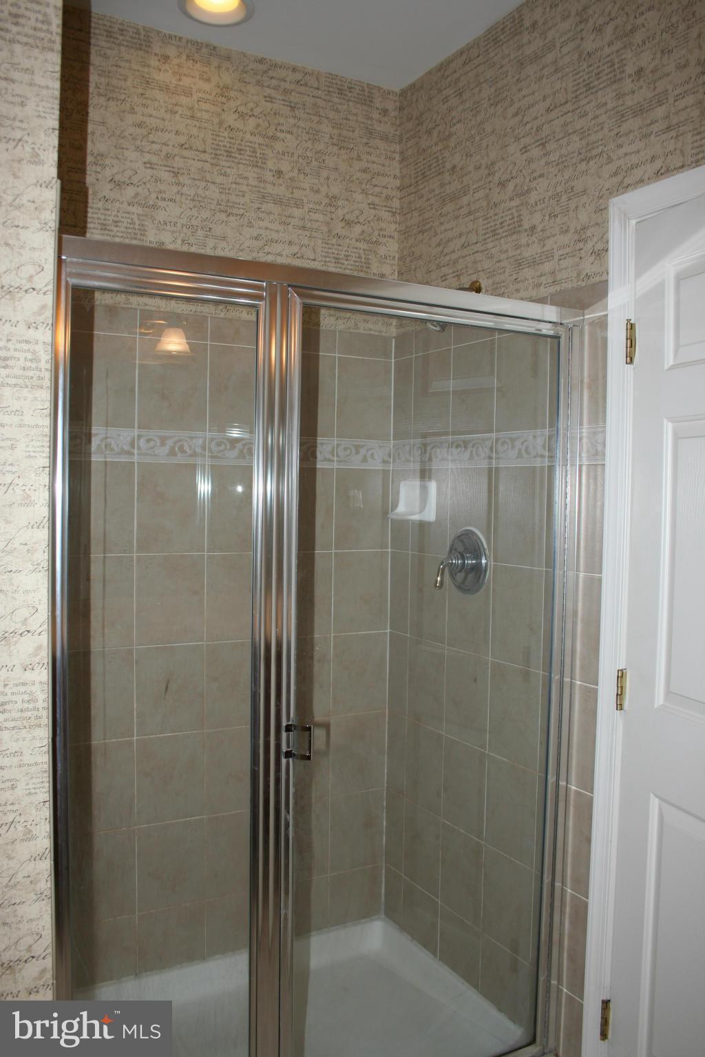 2004 Connor Court, Unit 707D Bowie, MD 20721 - Photo 14 of 28 Bath (Master)