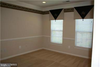 2004 Connor Court, Unit 707D Bowie, MD 20721 - Photo 10 of 28 Bedroom (Master)