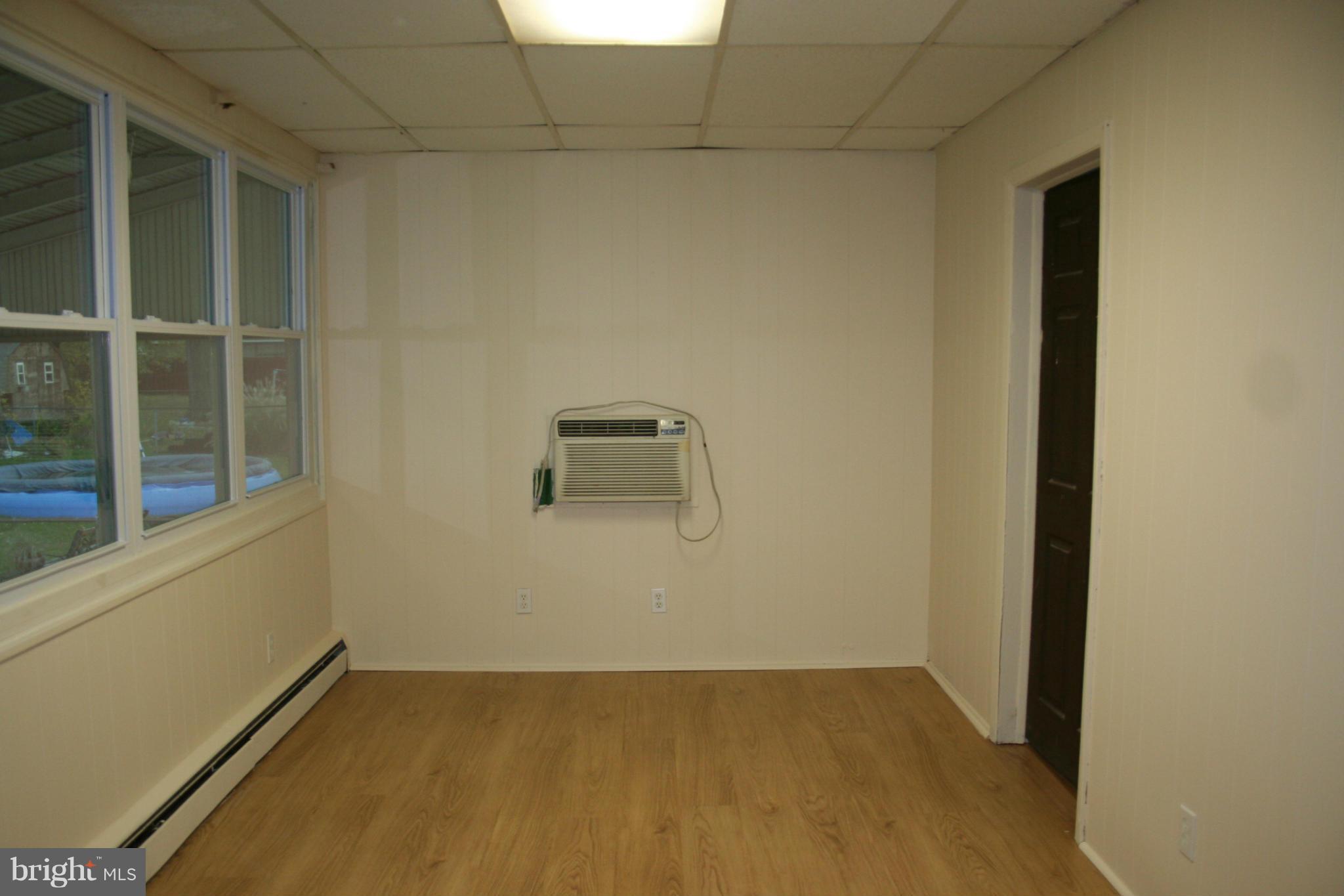 6 Graywood Road Dundalk, MD 21222 - Photo 14 of 22 Family Room