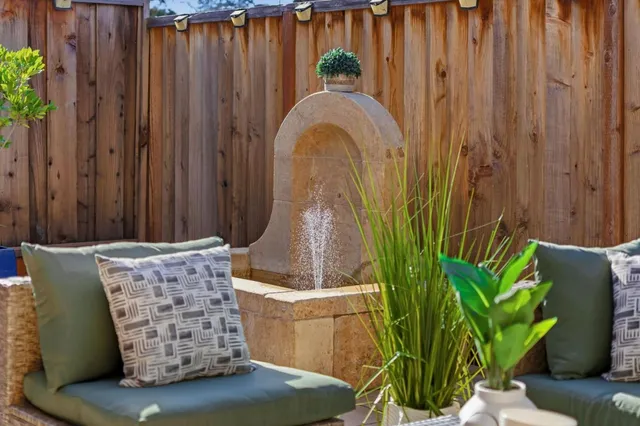 $699,900 | 104 East Middlefield Road, Unit B, Mountain View, CA 94043