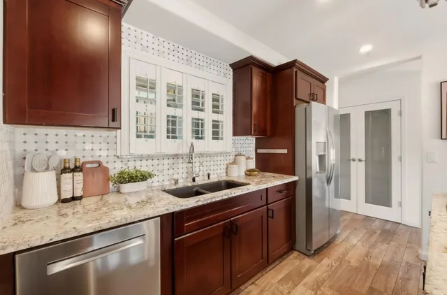 $699,900 | 104 East Middlefield Road, Unit B, Mountain View, CA 94043