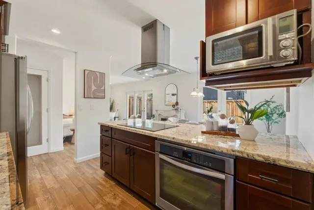 $699,900 | 104 East Middlefield Road, Unit B, Mountain View, CA 94043