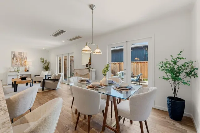 $699,900 | 104 East Middlefield Road, Unit B, Mountain View, CA 94043