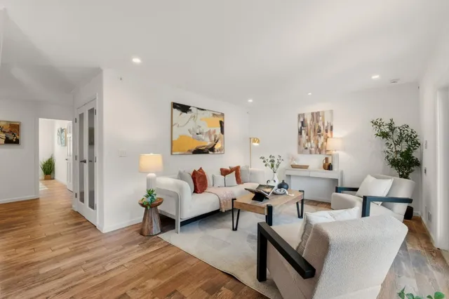 $699,900 | 104 East Middlefield Road, Unit B, Mountain View, CA 94043