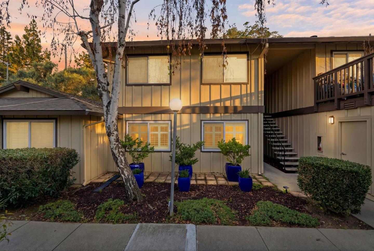 104 East Middlefield Road, Unit B Mountain View, CA 94043 - Photo 39 of 48 a front view of a house