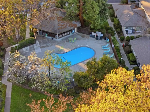 $699,900 | 104 East Middlefield Road, Unit B, Mountain View, CA 94043