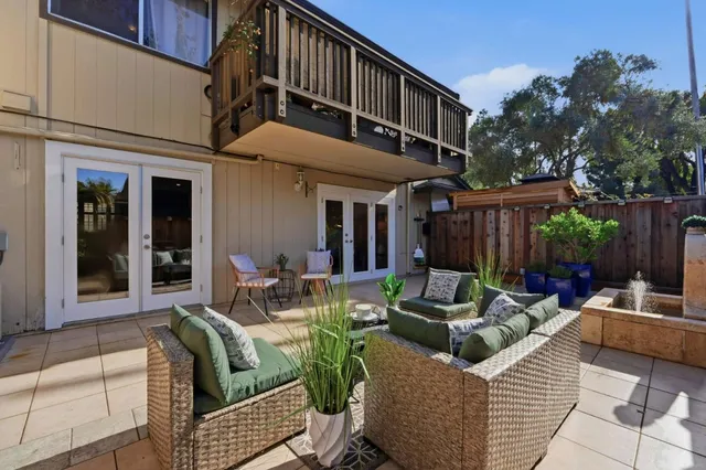 $699,900 | 104 East Middlefield Road, Unit B, Mountain View, CA 94043