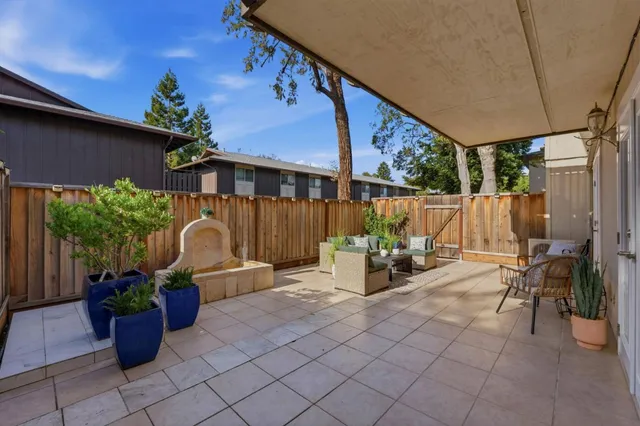 $699,900 | 104 East Middlefield Road, Unit B, Mountain View, CA 94043