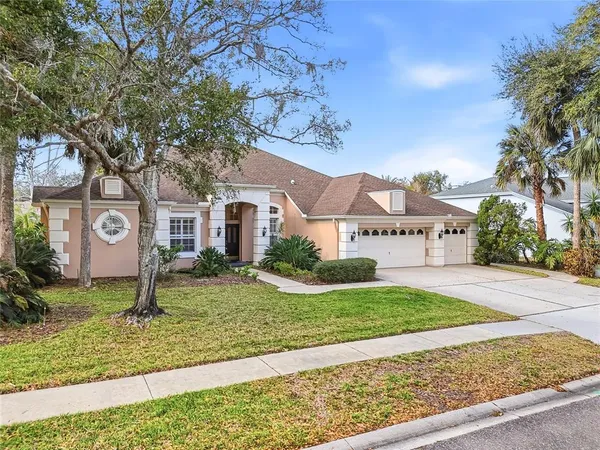 $775,000 | 4092 Carlyle Lakes Boulevard, Palm Harbor, FL 34685